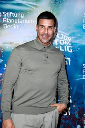 Leonard Freier at the world premiere of the 360° fulldome show by Peter Schillings Major Tom completely detached at the Zeiss Großplanetarium Berlin, 16 10 2025 Foto:xN.xKubelkax xFuturexImagex tom_5039