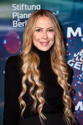 Jenny Elvers at the world premiere of the 360° fulldome show by Peter Schillings Major Tom completely detached at the Zeiss Großplanetarium Berlin, 16 10 2025 Foto:xN.xKubelkax xFuturexImagex tom_5044