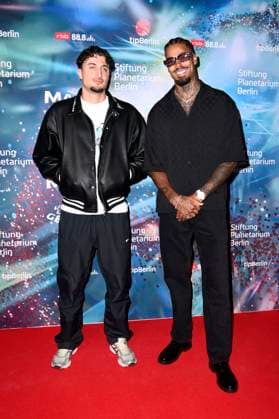 Germain Wolf with companion at the world premiere of the 360° fulldome show by Peter Schillings Major Tom völlig losgelöst at the Zeiss Großplanetarium Berlin, 16 10 2025 Foto:xN.xKubelkax xFuturexImagex tom_5052