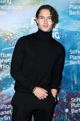 Jahvis Ruland at the world premiere of the 360° fulldome show by Peter Schillings Major Tom completely detached at the Zeiss Großplanetarium Berlin, 16 10 2025 Foto:xN.xKubelkax xFuturexImagex tom_5065
