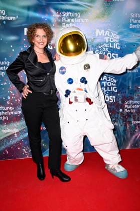 Heike Kloss at the world premiere of the 360° fulldome show by Peter Schillings Major Tom completely detached at the Zeiss Großplanetarium Berlin, 16 10 2025 Foto:xN.xKubelkax xFuturexImagex tom_5070