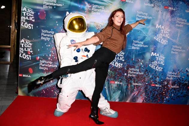 Kerstin Merlin at the world premiere of the 360° fulldome show by Peter Schillings Major Tom completely detached at the Zeiss Großplanetarium Berlin, 16 10 2025 Foto:xN.xKubelkax xFuturexImagex tom_5084