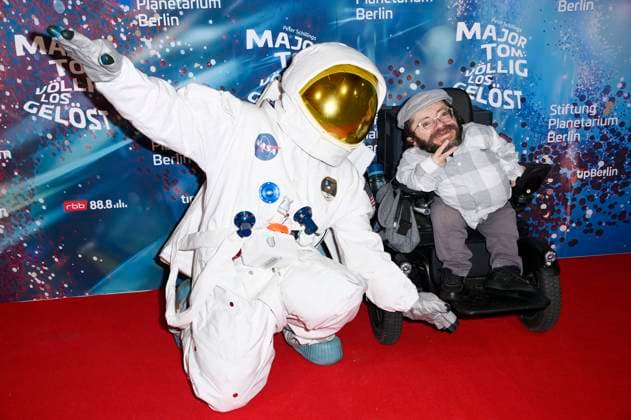 Raul Aguayo Krauthausen at the world premiere of the 360° fulldome show by Peter Schillings Major Tom completely detached at the Zeiss Großplanetarium Berlin, 16 10 2025 Foto:xN.xKubelkax xFuturexImagex tom_5107