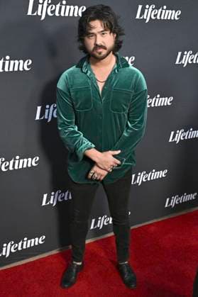 Devon Kenzo at the premiere of the Lifetime movie Taken at a Truck Stop A Black Girl Missing at the Garland Theatre Los Angeles, 16 10 2025 Foto:xD.xStarbuckx xFuturexImagex taken_5017