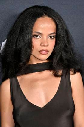 Sierra Sidwell at the premiere of the Lifetime movie Taken at a Truck Stop A Black Girl Missing at the Garland Theatre Los Angeles, 16 10 2025 Foto:xD.xStarbuckx xFuturexImagex taken_5045