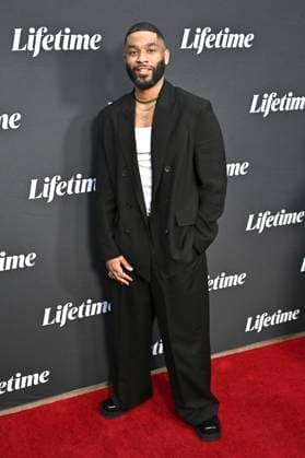Mark J P Hood at the premiere of the Lifetime movie Taken at a Truck Stop A Black Girl Missing at the Garland Theatre Los Angeles, 16 10 2025 Foto:xD.xStarbuckx xFuturexImagex taken_5046