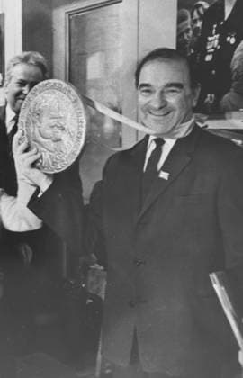 Moscow, USSR. A photojournalist of the Telegraph Agency of the Soviet Union (TASS), Honoured Worker of Culture of the RSFSR Naum Granovsky who took part in the Second World War celebrates his 60th birthday. Nikolai Akimov TASS  32135842