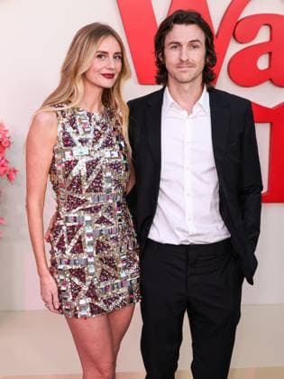 Los Angeles Premiere Of Netflix s Nobody Wants This Season 2 Justine Lupe wearing JW Anderson and husband Tyson Mason arrive at the Los Angeles Premiere Of Netflix s Nobody Wants This Season 2 held at The Egyptian Theatre Hollywood in Hollywood, Los Angeles, California, United States. The Egyptian Theatre Hollywood, Hollywood, Los Angeles, California, USA California United States  Copyright: xImagexPressxAgencyx originalFilename: collin-losangel251017_npN64.jpg