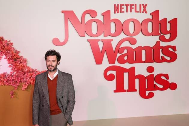 Los Angeles Premiere Of Netflix s Nobody Wants This Season 2 Adam Brody arrives at the Los Angeles Premiere Of Netflix s Nobody Wants This Season 2 held at The Egyptian Theatre Hollywood in Hollywood, Los Angeles, California, United States. The Egyptian Theatre Hollywood, Hollywood, Los Angeles, California, USA California United States  Copyright: xImagexPressxAgencyx originalFilename: collin-losangel251017_npxMX.jpg