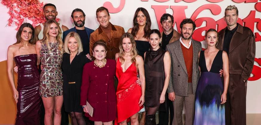 Los Angeles Premiere Of Netflix s Nobody Wants This Season 2 Emily Arlook, Justine Lupe wearing JW Anderson, Miles Fowler, Stephanie Faracy, Arian Moayed, Michael Hitchcock, Tovah Feldshuh, Kristen Bell, D Arcy Carden, Jackie Tohn, Joe Gillette, Adam Brody, Leighton Meester wearing Caroline s Couture by Chopard and Timothy Simons arrive at the Los Angeles Premiere Of Netflix s Nobody Wants This Season 2 held at The Egyptian Theatre Hollywood in Hollywood, Los Angeles, California, United States. The Egyptian Theatre Hollywood, Hollywood, Los Angeles, California, USA California United States  Copyright: xImagexPressxAgencyx originalFilename: collin-losangel251017_npZqv.jpg