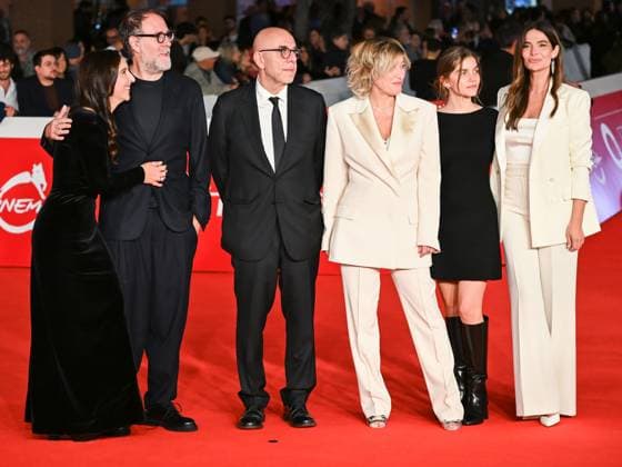 Rome Cinema Fest 2025, Evening 3, Red Carpet for the film Cinque Secondi. Pictured: Anna Ferraioli Ravel, Valerio Mastandrea, Paolo Virzì, Valeria Bruni Tedeschi, Galatea Bellugi, and Ilaria Spada.  Copyright: xMaurizioxD Avanzox xipa-agency.netx xDxAvanzo Provvisionatox IPA_Agency_IPA66709313