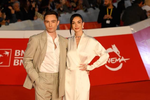 News - Rome Film Festival 2025 Ed Westwick and Amy Jackson attend the red carpet of the movie Sandokan  during the 20th Rome Film Fest at Auditorium Parco della Musica on October 17, 2025 in Rome, Italy. Rome Auditorium Parco della Musica Italy Copyright: xFabrizioxCorradettix xLiveMediax LPN_2082505