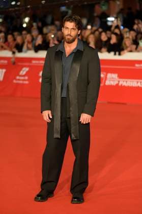Sandokan red carpet in Rome, Italy - 17 Oct 2025 Can Yaman attends the Rai tv series Sandokan red carpet during the Rome Film Fest 2025 at Auditorium Parco della Musica. Rome Italy Copyright: xMarioxCartellix xSOPAxImagesx _DSC6923