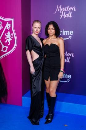 Amazon Premiere Maxton Hall Die Welt Zwischen Uns Anna Lucia Gustman and Serena Posadino at the Amazon Prime series premiere Maxton Hall Die Welt Zwischen Uns at the Tempodrom on 17 10 2025 in Berlin Copyright: xEventpressxKochanx