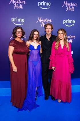Amazon Premiere Maxton Hall Die Welt Zwischen Uns Petra Hengge, Harriet Herbig Matten, Damian Hardung and Ceylan Yildirim at the Amazon Prime series premiere Maxton Hall Die Welt Zwischen Uns at the Tempodrom on 17 10 2025 in Berlin Copyright: xEventpressxKochanx