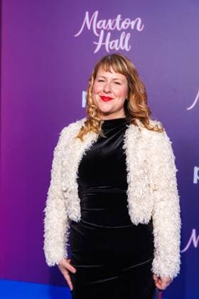 Amazon Premiere Maxton Hall Die Welt Zwischen Uns Mona Kasten at the Amazon Prime series premiere Maxton Hall Die Welt Zwischen Uns at the Tempodrom on 17 10 2025 in Berlin Copyright: xEventpressxKochanx
