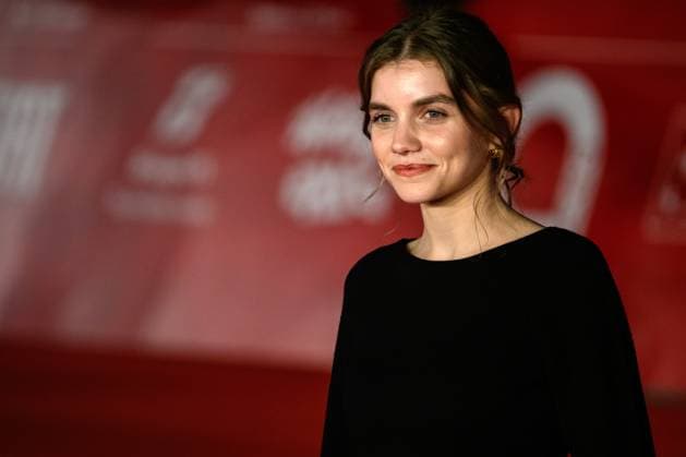 October 17, 2025, Rome, Italy: Actress Galatea Bellugi attends the Cinque Secondi red carpet during the 20th Rome Film Festival at Auditorium Parco della Musica in Rome (Italy), October 17, 2025. Rome Italy  - ZUMAi110 20251017_zna_i110_194 Copyright: xAndreaxStacciolix