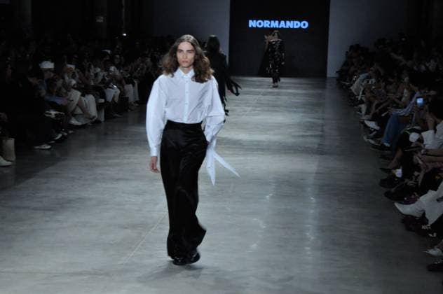 SaO PAULO, SP - 17.10.2025: SPFW N60 - Fashion show by designer Marco Normando, this Friday (17) SPFW - Brazilian Cultures Pavilion located in Ibirapuera Park in Sao Paulo, SP. x2826103x  ArmandoxFerraz