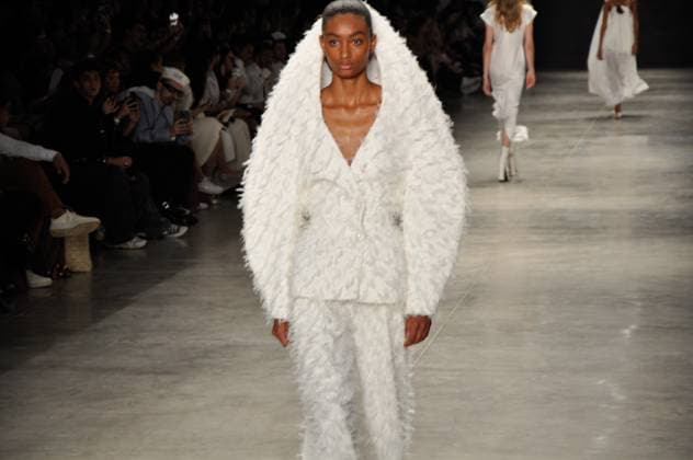 SaO PAULO, SP - 17.10.2025: SPFW N60 - Fashion show by designer Marco Normando, this Friday (17) SPFW - Brazilian Cultures Pavilion located in Ibirapuera Park in Sao Paulo, SP. x2826132x  ArmandoxFerraz