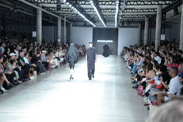 SaO PAULO, SP - 17.10.2025: SPFW N60 - Fashion show by designer Marco Normando, this Friday (17) SPFW - Brazilian Cultures Pavilion located in Ibirapuera Park in Sao Paulo, SP. x2826149x  ArmandoxFerraz