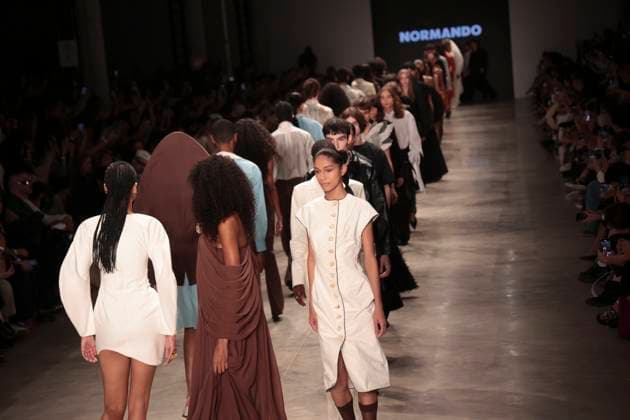 Normando brand show at SPFW n60 in Sao Paulo Sao Paulo (SP), 10 17 2025 - Fashion Fashion Show Normando Normando fashion show at Sao Paulo Fashion Week - SPFW N60, at Pacubra in Ibirapuera Park in Sao Paulo, this Friday, October 17, 2025. (Foto: Leco Viana Thenews2 imago images) Normando brand show at SPFW n60 in Sao Paulo  Copyright: xLecoxVianax