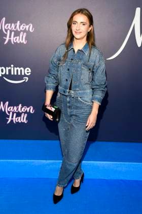 abb Maxton Hall Anna Heiser on the blue carpet at the premiere of the Amazon Prime TV series Maxton Hall The World Between Us Season 2 at Tempodrom on 17 10 2025 in Berelin Berlin Germany