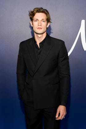 abb Maxton Hall Damian Hardung as a guest on the blue carpet at the premiere of the Amazon Prime TV series Maxton Hall The World Between Us Season 2 at the Tempodrom on 17 10 2025 in Berelin Berlin Germany