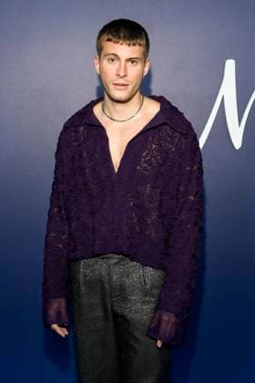 abb Maxton Hall Ben Felipe as a guest on the blue carpet at the premiere of the Amazon Prime TV series Maxton Hall The World Between Us Season 2 at Tempodrom on 17 10 2025 in Berelin Berlin Germany