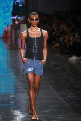 Bold Strap fashion show at SPFW N60 in Sao Paulo Sao Paulo (SP), 10 17 2025 - Fashion Fashion Show Bold Strap Bold Strap fashion show at Sao Paulo Fashion Week - SPFW N60, at Pacubra in Ibirapuera Park in Sao Paulo, this Friday, October 17, 2025. (Foto: Leco Viana Thenews2 imago images) Bold Strap fashion show at SPFW N60 in Sao Paulo  Copyright: xLecoxVianax
