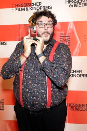 Axel Ranisch at the 36 award ceremony of the Hessian Film and Cinema Prize 2025 at the Alte Oper Frankfurt am Main, 17 10 2025 Foto:xP.xBackx xFuturexImagex kinopreis_5049