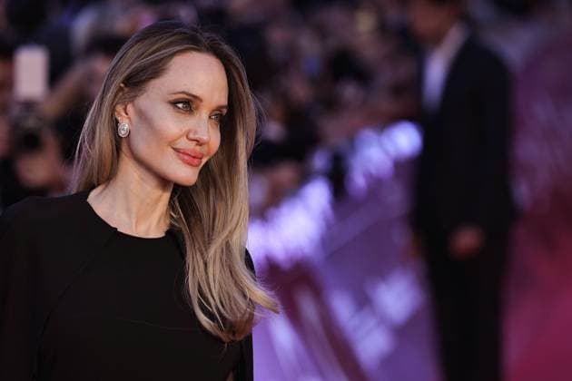 October 18 2025 - Actress and producer ANGELINA JOLIE on the red carpet of the Rome Film Festival for the movie by director Alice Winocour. . EvandroInetti_via ZUMA Wire Rome Italy - ZUMAi15_ 20251018_zaf_i15_013 Copyright: xEvandroxInettix