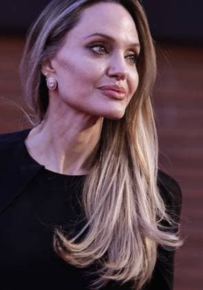 October 18 2025 - Actress and producer ANGELINA JOLIE on the red carpet of the Rome Film Festival for the movie by director Alice Winocour. . EvandroInetti_via ZUMA Wire Rome Italy - ZUMAi15_ 20251018_zaf_i15_028 Copyright: xEvandroxInettix