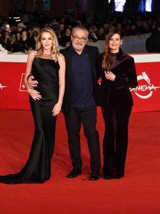 Rome Cinema Fest 2025, evening 4 - Red carpet film Fuori la verità . In the photo Claudia Gerini, Claudio Amendola, Claudia Pandolfi  Copyright: xMarcoxProvvisionatox xipa-agency.netx xDxAvanzo Provvisionatox IPA_Agency_IPA66759216