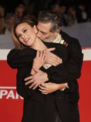 Rome, Italy: Rome Cinema Fest 2025, day 4, red carpet for the film The Eyes of Others. Pictured: Jasmine Trinca, Filippo Timi Rome Italy  - ZUMAp169 20251018_zea_p169_1832 Copyright: xMarcoxProvvisionatox