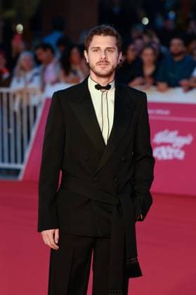 News - Rome Film Festival 2025 Andrea Arcangeli attends the red carpet of the movie Il Falsario  during the 20th Rome Film Fest at Auditorium Parco della Musica on October 19, 2025 in Rome, Italy. Rome Auditorium Parco della Musica Italy Copyright: xFabrizioxCorradettix xLiveMediax LPN_2089932