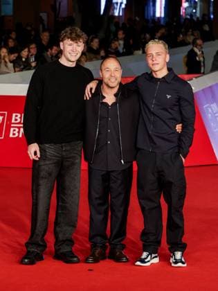 Roma Cinema Fest 2025, evening 5 - Red carpet film Good Boy. Pictured: Stephen Graham with his children.  Copyright: xMarcoxProvvisionatox xipa-agency.netx xDxAvanzo Landi Provvisionatox IPA_Agency_IPA66820284