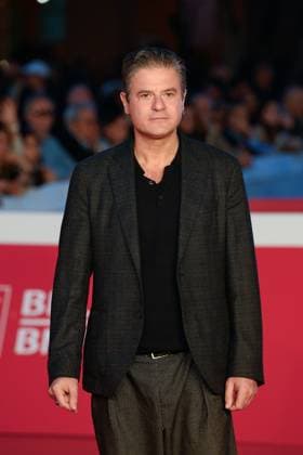 News - Rome Film Festival 2025 Edoardo Pesce attends the red carpet of the movie Il Falsario  during the 20th Rome Film Fest at Auditorium Parco della Musica on October 19, 2025 in Rome, Italy. Rome Auditorium Parco della Musica Italy Copyright: xFabrizioxCorradettix xLiveMediax LPN_2089948