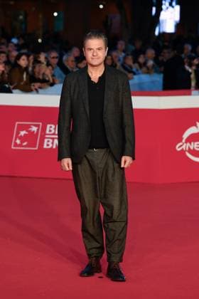 News - Rome Film Festival 2025 Edoardo Pesce attends the red carpet of the movie Il Falsario  during the 20th Rome Film Fest at Auditorium Parco della Musica on October 19, 2025 in Rome, Italy. Rome Auditorium Parco della Musica Italy Copyright: xFabrizioxCorradettix xLiveMediax LPN_2089949