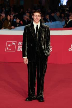 News - Rome Film Festival 2025 Mattia Carrano attends the red carpet of the movie Il Falsario  during the 20th Rome Film Fest at Auditorium Parco della Musica on October 19, 2025 in Rome, Italy. Rome Auditorium Parco della Musica Italy Copyright: xFabrizioxCorradettix xLiveMediax LPN_2089963