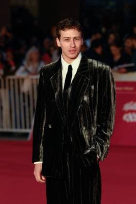 News - Rome Film Festival 2025 Mattia Carrano attends the red carpet of the movie Il Falsario  during the 20th Rome Film Fest at Auditorium Parco della Musica on October 19, 2025 in Rome, Italy. Rome Auditorium Parco della Musica Italy Copyright: xFabrizioxCorradettix xLiveMediax LPN_2089965
