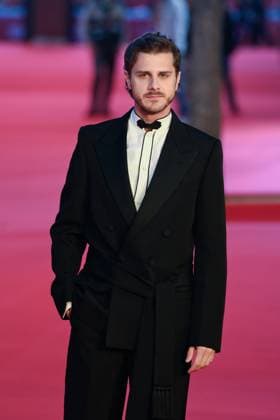 News - Rome Film Festival 2025 Andrea Arcangeli attends the red carpet of the movie Il Falsario  during the 20th Rome Film Fest at Auditorium Parco della Musica on October 19, 2025 in Rome, Italy. Rome Auditorium Parco della Musica Italy Copyright: xFabrizioxCorradettix xLiveMediax LPN_2090046