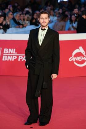 News - Rome Film Festival 2025 Andrea Arcangeli attends the red carpet of the movie Il Falsario  during the 20th Rome Film Fest at Auditorium Parco della Musica on October 19, 2025 in Rome, Italy. Rome Auditorium Parco della Musica Italy Copyright: xFabrizioxCorradettix xLiveMediax LPN_2090048