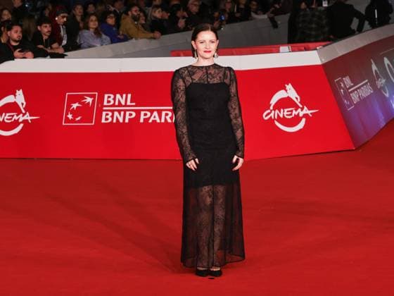 Rome, Italy, Italy: Roma Cinema Fest 2025, evening 5 - Red carpet film Pirandello The Giant in Love. Pictured: Jennifer Ulrich Rome Italy  - ZUMAp169 20251019_zea_p169_861 Copyright: xMarcoxProvvisionatox