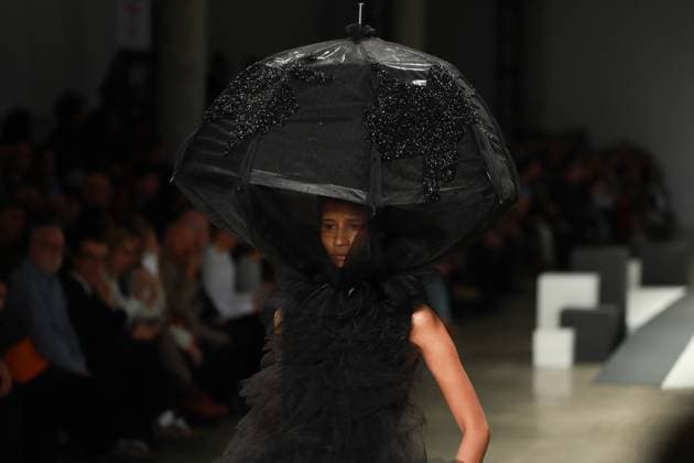 Davi Ramos hats parade at SPFW N60 Sao Paulo (SP), 10 19 2025 - Fashion SPFW Davi Ramos Davi Ramos hats fashion show at Sao Paulo Fashion Week - SPFW N60, at Pacubra in Ibirapuera Park in Sao Paulo, this Sunday, October 19, 2025. (Foto: Fabricio Bomjardim Thenews2 imago images) Davi Ramos hats parade at SPFW N60  Copyright: xFABRICIOxBOMJARDIMx