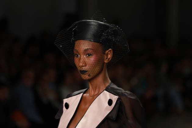 Davi Ramos hats parade at SPFW N60 Sao Paulo (SP), 10 19 2025 - Fashion SPFW Davi Ramos Davi Ramos hats fashion show at Sao Paulo Fashion Week - SPFW N60, at Pacubra in Ibirapuera Park in Sao Paulo, this Sunday, October 19, 2025. (Foto: Fabricio Bomjardim Thenews2 imago images) Davi Ramos hats parade at SPFW N60  Copyright: xFABRICIOxBOMJARDIMx