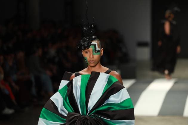 Davi Ramos hats parade at SPFW N60 Sao Paulo (SP), 10 19 2025 - Fashion SPFW Davi Ramos Davi Ramos hats fashion show at Sao Paulo Fashion Week - SPFW N60, at Pacubra in Ibirapuera Park in Sao Paulo, this Sunday, October 19, 2025. (Foto: Fabricio Bomjardim Thenews2 imago images) Davi Ramos hats parade at SPFW N60  Copyright: xFABRICIOxBOMJARDIMx