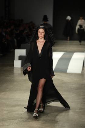 Davi Ramos hats parade at SPFW N60 Sao Paulo (SP), 10 19 2025 - Fashion SPFW Davi Ramos Davi Ramos hats fashion show at Sao Paulo Fashion Week - SPFW N60, at Pacubra in Ibirapuera Park in Sao Paulo, this Sunday, October 19, 2025. (Foto: Fabricio Bomjardim Thenews2 imago images) Davi Ramos hats parade at SPFW N60  Copyright: xFABRICIOxBOMJARDIMx