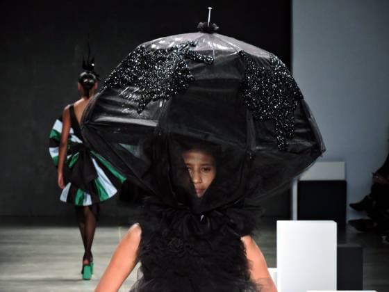 RECORD DATE NOT STATED Davi Ramos hat parade sao paulo (sp), 10 18 2025 - moda spfw desfiles n60 - davi ramos hats fashion show brought together several veteran models such as ana claudia michels, luciana curtis and caroline ribeiro, at pacubra in ibirapuera in sao paulo. (Foto: Leandro Chemalle Thenews2 imago images) Davi Ramos hat parade  Copyright: xLeandroxChemallex