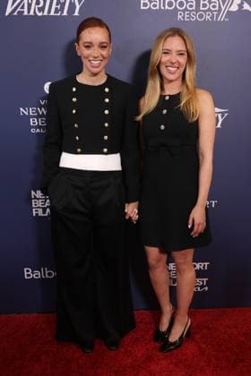 NEWPORT BEACH, CALIFORNIA - OCTOBER 19: Erin Kellyman and Scarlett Johansson at the Newport Beach Film Festival Honors at The Balboa Bay Resort on October 19, 2025 in Newport Beach, California Copyright: xCrashx xMediaPunchx