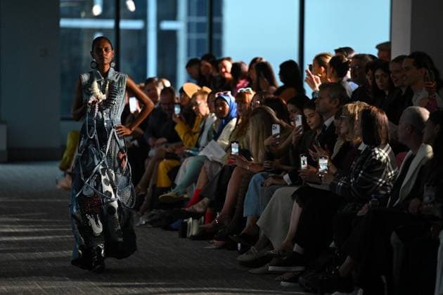 MELBOURNE FASHION WEEK 2025, A model walks the Ganbu Marra runway wearing a design by Goompi™s Girl during the Melbourne Fashion Week Media preview in Melbourne, Monday, October 20, 2025. ( NO ARCHIVING MELBOURNE VICTORIA AUSTRALIA  Copyright: xJAMESxROSSx 20251020186610320776